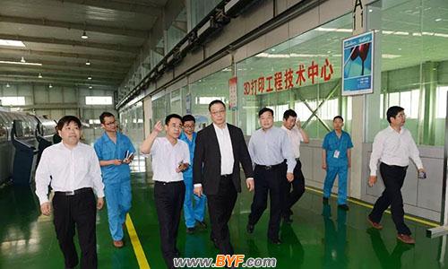 国家发改委城市和小城镇改革发展中心主任李铁