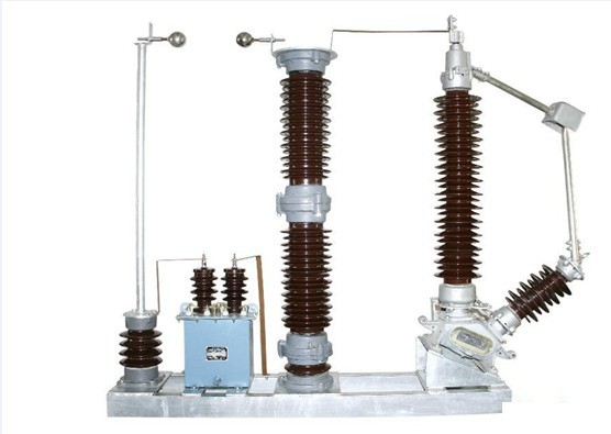 110KV SYNPD型變壓器中性點(diǎn)過電壓保護(hù)成套裝置