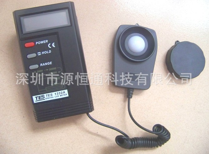 台湾泰仕TES1332A数字式照度计TES-1332A光度计