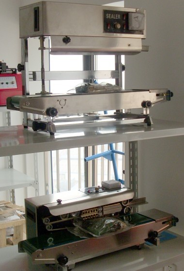 成都封口机生产,自动连续塑料袋封口机