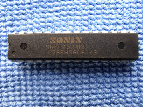 批发松翰SN8P2624全新原装单片机
