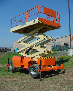 jlg升降车，高空作业平台，越野剪刀式高空作业车