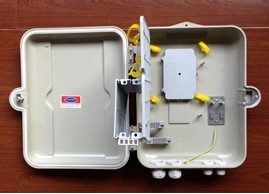 	室外壁掛二槽道SMC光纜分配箱