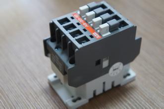 湖南ABB交流接觸器A12-30-10現(xiàn)貨