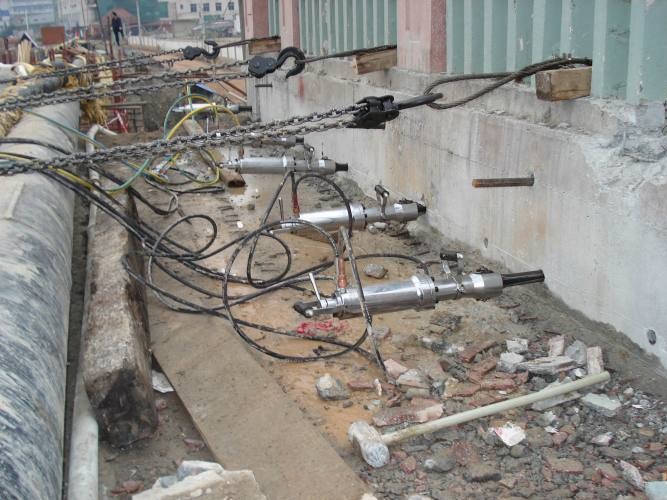 桥面钢筋混凝土拆除设备替代风镐机械