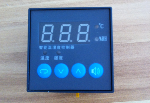 XZ195A温湿度控制器