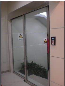 广东江门优惠安装刷卡/密码/遥控/感应门